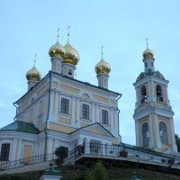 Церковь на горке в городе Плес :: Сергей Тагиров