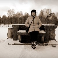 автопортрет с руиной моста и лыжами :: sv.kaschuk 