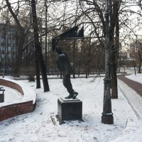 Элемент скульптурной композиции сквера «Москва́ — Петушки́» :: Владимир Прокофьев