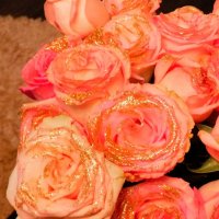 Розово-золотые розы :: Александра Полякова-Костова