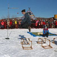 прыжки через нарты :: Александр Корнелюк