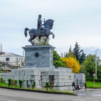 Памятник царю Давиду-Строителю :: Сергей Михайлов