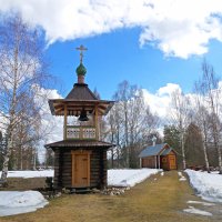 Весна в Павло-Обнорском монастыре :: Валерий Талашов