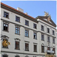 Здание бывшего Венгерского парламента (1536 - 1848) в Братиславе, столице Словакии... :: Dana Spissiak