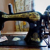 Легендарная  швейная машинка фирмы "Зингер"! :: Владимир Бровко