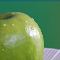 зеленое яблоко :: Tiana Ros
