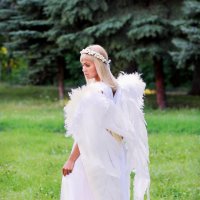 Задумчивый ангел! :: Лина Трофимова