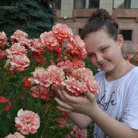 Почему так сладко пахнут розы... :: Anna Gornostayeva