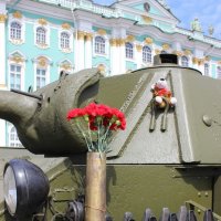 Акция «Мы насмерть стояли у стен Ленинграда», посвященная Дню памяти и скорби на Дворцовой площади 2 :: Вера Моисеева