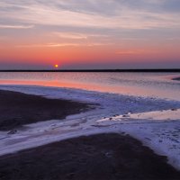 Соли озера Баскунчак :: Альберт Беляев