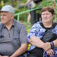Бабушка рядом с дедушкой :: Иван Нищун