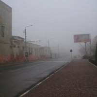 Туманное  утро  в  Ивано - Франковске :: Андрей  Васильевич Коляскин