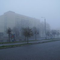 Туманное  утро  в   Ивано - Франковске :: Андрей  Васильевич Коляскин