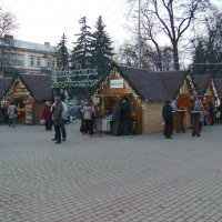 Новогодняя   ярмарка  в   Ивано - Франковске :: Андрей  Васильевич Коляскин