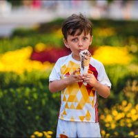 Все дети любят мороженое :) :: Алексей Латыш