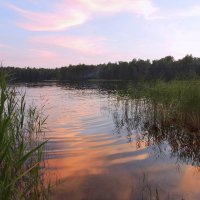 Выткался над озером алый цвет зари..... :: Ната Волга