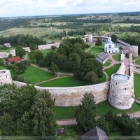 Изборск. Крепость :: Павел Москалёв