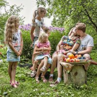 Ах вот как люди целуются! И носы не мешаются... :: Ирина Данилова