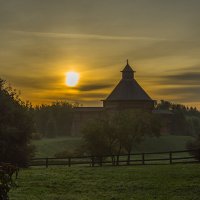 Восход в Коломенском :: Игорь Герман