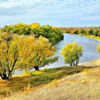 Осень на реке :: Владимир Зыбин