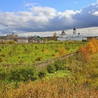 Осень в Крыпецком монастыре :: Константин 