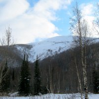 Здесь ясный светит луч ,и голубое небо... :: Любовь Иванова