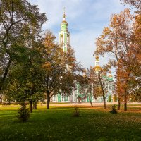 Осенний парк. :: Александр Селезнев