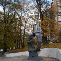 Памятник Маринеску :: lara461 