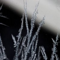Рисует узоры мороз на оконном стекле  1 :: Николай Сапегин
