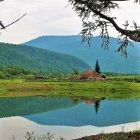 У озера :: Сергей Чиняев 