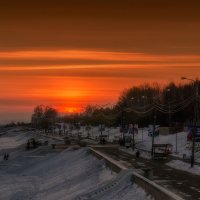 Закат на набережной у Амура. :: Виктор Иванович Чернюк