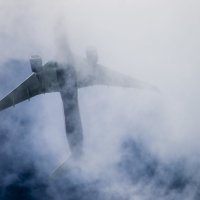 Самолет в облаках :: Алексей Горский