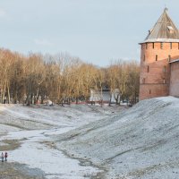 Во рву. Великий Новгород. Кремль. :: Александр Долгов