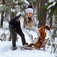 зимняя прогулка в лесу :: Юрий Сидоров