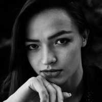 Черно-белый портрет девушки :: Екатерина Потапова