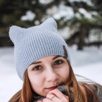 Девушка в шапке зимой :: Екатерина Потапова
