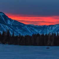 Закат в горах. :: Галина Шепелева