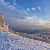Winter evening in the mountains/зимний вечер в горах :: Dmitry Ozersky