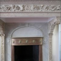 Камин в вестибюле Ливадийского дворца :: Ирина Лушагина