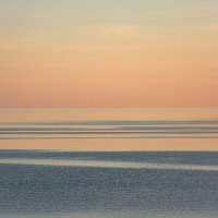 Морской минимализм )   тихий летний вечер на море. :: Павел Харлин