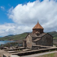 Озеро Севандревний монастырь Севанаванк :: Вадим Бурмистров