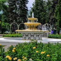 Старый советский фонтан... :: Анатолий Колосов