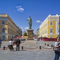 Первое летнее утро на Приморском бульваре. :: Вахтанг Хантадзе