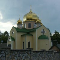 Православный   храм   в   Ивано - Франковске :: Андрей  Васильевич Коляскин