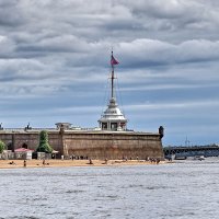 Флажная башня Петропавловской крепости. :: Сергей 