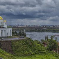 Монастырь и Метромост :: Сергей Цветков