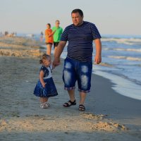 Папа с дочкой :: Екатерина Лукьянчук