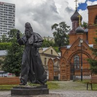 Памятник староверу :: Сергей Цветков