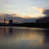 Вариации на тему заката на городском пруду :: Андрей Лукьянов