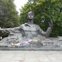 Памятник Сергею Есенину :: Tarka 